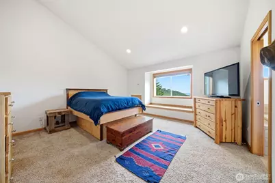 966 Lookout Road, Castle Rock, WA 98611 - Photo 11