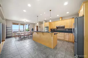 966 Lookout Rd, Castle Rock, WA 98611 - Photo 5