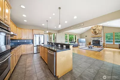 966 Lookout Road, Castle Rock, WA 98611 - Photo 3