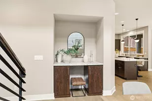 24387 NE 24th St, Sammamish, WA 98074 - Photo 13