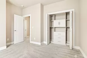 24387 NE 24th St, Sammamish, WA 98074 - Photo 27