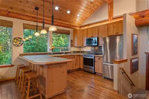 31 E Bowsprit Ln, Union, WA 98592 - Photo 15