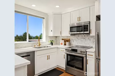 7747 2nd Avenue NE, Seattle, WA 98115 - Photo 23