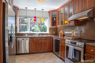 4432 SW 102nd St, Seattle, WA 98146 - Photo 11