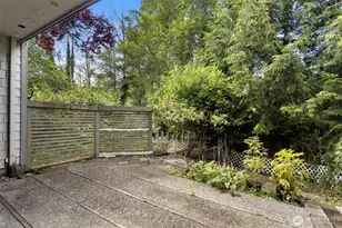 22703 Lakeview Dr, Mountlake Terrace, WA 98043 - Photo 11