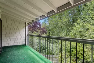 22703 Lakeview Dr, Mountlake Terrace, WA 98043 - Photo 15