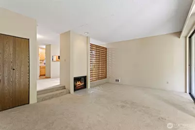 22703 Lakeview Drive #E1, Mountlake Terrace, WA 98043 - Photo 9