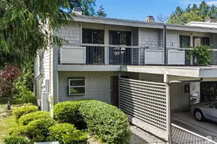 22703 Lakeview Dr, Mountlake Terrace, WA 98043 - Photo 1