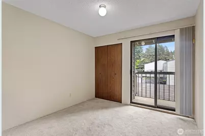 22703 Lakeview Drive #E1, Mountlake Terrace, WA 98043 - Photo 19
