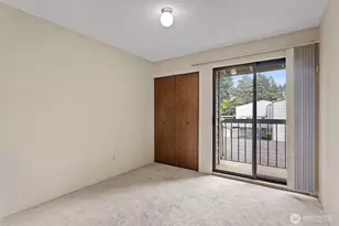 22703 Lakeview Dr, Mountlake Terrace, WA 98043 - Photo 19