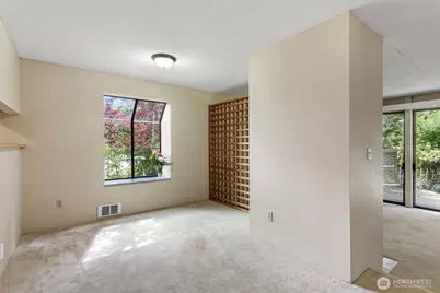 22703 Lakeview Drive #E1, Mountlake Terrace, WA 98043 - Photo 3