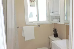 10233 10th Ave SW, Seattle, WA 98146 - Photo 9