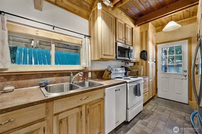 101 Chipmunk Place, Packwood, WA 98361 - Photo 15