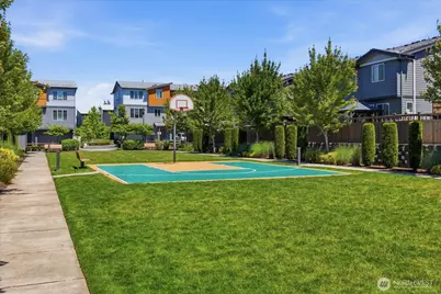 19324 35th Dr SE #E, Bothell, WA 98012 - Photo 25