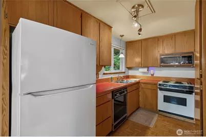313 147th Avenue SE, Snohomish, WA 98290 - Photo 29