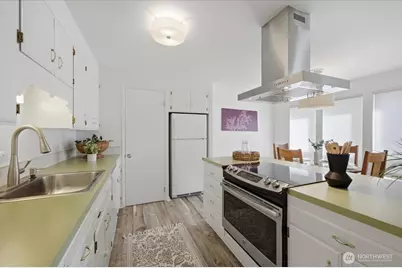 914 6th Avenue N #201, Seattle, WA 98109 - Photo 7
