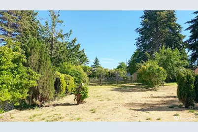131 S 106th, Seattle, WA 98168 - Photo 15