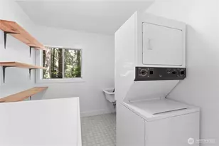5618 NE Arrowhead Pl, Poulsbo, WA 98370 - Photo 11