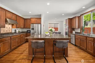 24816 SE 17th Pl, Sammamish, WA 98075 - Photo 11