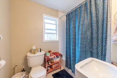 7945 9th Avenue SW, Seattle, WA 98106 - Photo 25
