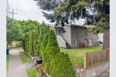7945 9th Avenue SW, Seattle, WA 98106 - Photo 3