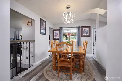 513 SE Highland Park Drive, College Place, WA 99324 - Photo 3