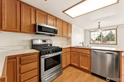 442 E 31st Street #D3, Bremerton, WA 98310 - Photo 9