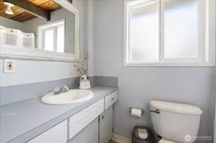 4560 Rolling Dunes Ln, Oak Harbor, WA 98277 - Photo 17
