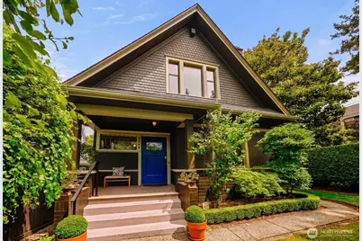 2202 Federal Avenue East, Seattle, WA 98102 - Photo 1