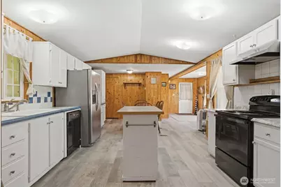 8516 Pepperidge Lane SE, Yelm, WA 98597 - Photo 9