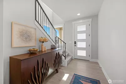 1021 169th Place SW, Lynnwood, WA 98037 - Photo 3