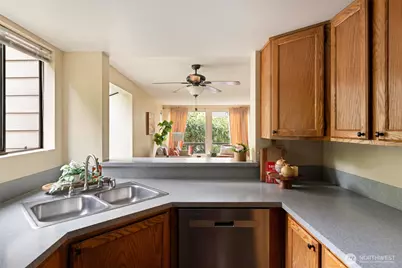 15123 Sunwood Boulevard #GG21, Tukwila, WA 98188 - Photo 5