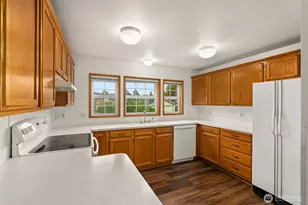 108 Carl Sandburg Dr, Centralia, WA 98531 - Photo 7