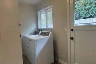 1010 W Pioneer, Puyallup, WA 98371 - Photo 13