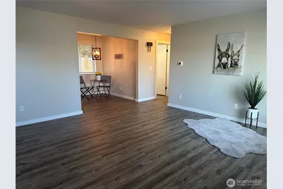 1010 W Pioneer, Puyallup, WA 98371 - Photo 9