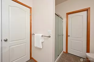 6025 195th Ave E, Bonney Lake, WA 98391 - Photo 17