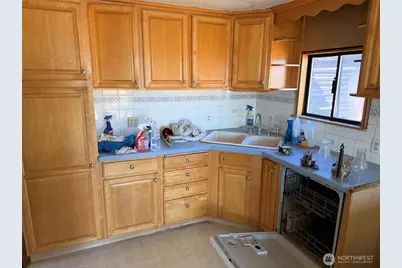 32498 Crick Road N, Wilbur, WA 99185 - Photo 11
