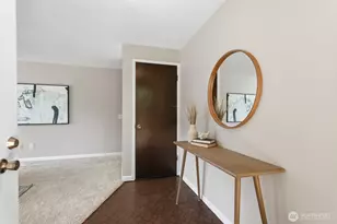 5620 Halls Lake Way, Lynnwood, WA 98036 - Photo 3