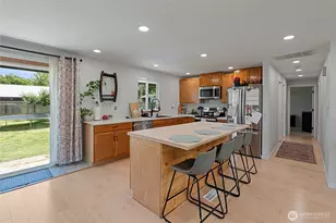 205 Washington Ave S, Eatonville, WA 98328 - Photo 7