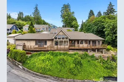 812 San Francisco Avenue NE, Olympia, WA 98506 - Photo 1