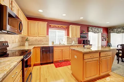 9014 192nd Street SE, Snohomish, WA 98296 - Photo 5