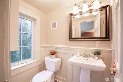 10007 Lake Steilacoom Drive SW, Lakewood, WA 98498 - Photo 27