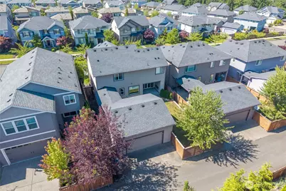 18428 Village Parkway E, Bonney Lake, WA 98391 - Photo 35