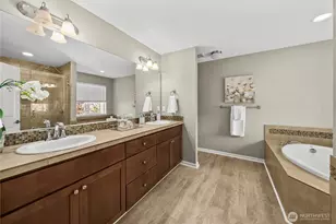 18428 Village Pkwy E, Bonney Lake, WA 98391 - Photo 21