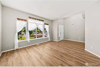 15802 123rd Avenue E, Puyallup, WA 98374 - Photo 3