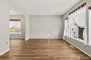 15802 123rd Ave E, Puyallup, WA 98374 - Photo 5