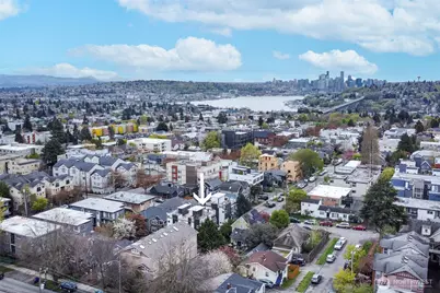 612 N 45th Street #C, Seattle, WA 98103 - Photo 35