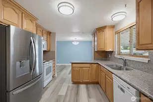 8414 56th St W, University Place, WA 98467 - Photo 13