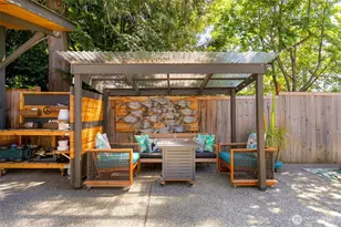 2007 NE 137th St, Seattle, WA 98125 - Photo 27