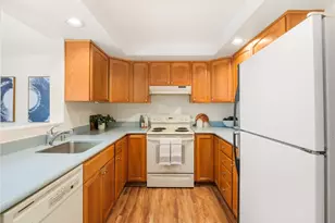 4170 244th Pl SE, Sammamish, WA 98029 - Photo 3